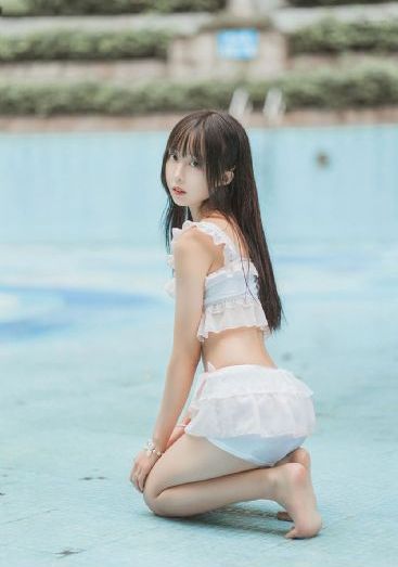 大胸女邻居