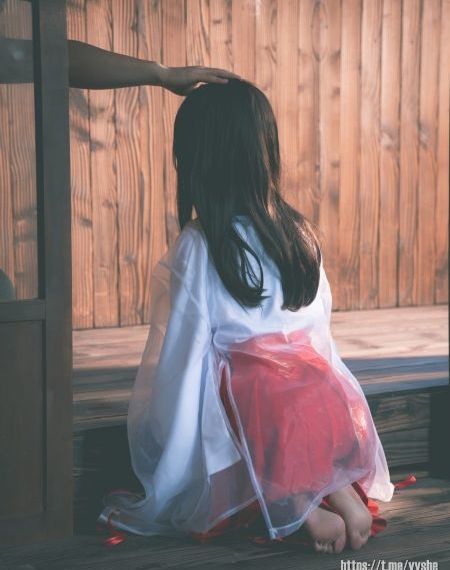在厨房乱子伦对白